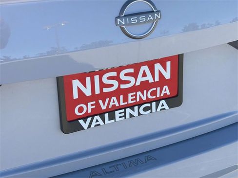 New 2025 Nissan Altima 2.5 SR image 7