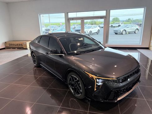 Used 2025 Kia K4 GT-Line w/ GT-Line Premium Package FWD image 7