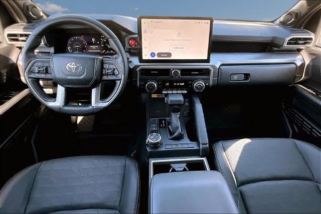 Used 2026 Toyota 4Runner TRD Off-Road Premium AWD/4WD image 7