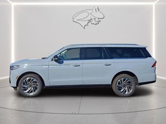 New 2025 Lincoln Navigator L Reserve video 2