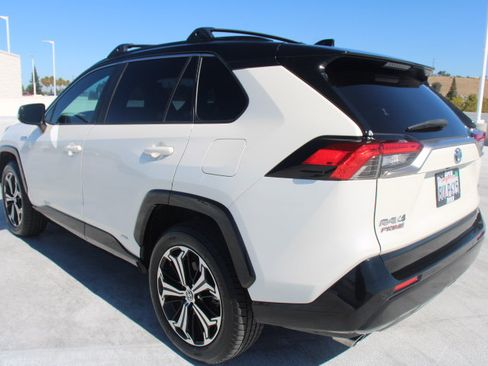 Used 2021 Toyota RAV4 XSE w/ Premium Package AWD/4WD image 5