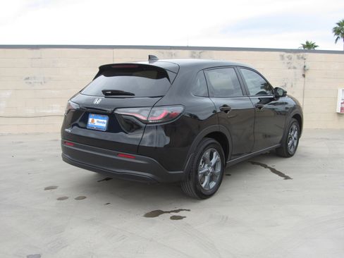 Used 2026 Honda HR-V LX image 5