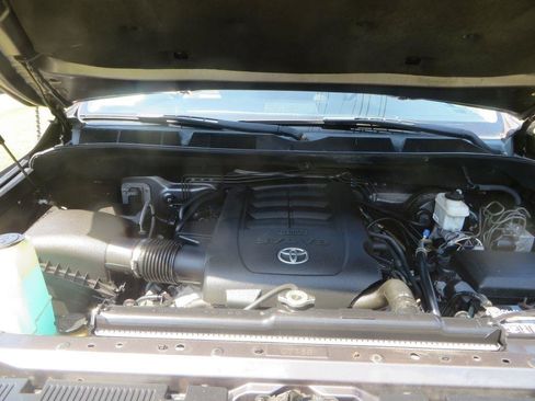 Used 2014 Toyota Tundra Limited AWD/4WD image 31