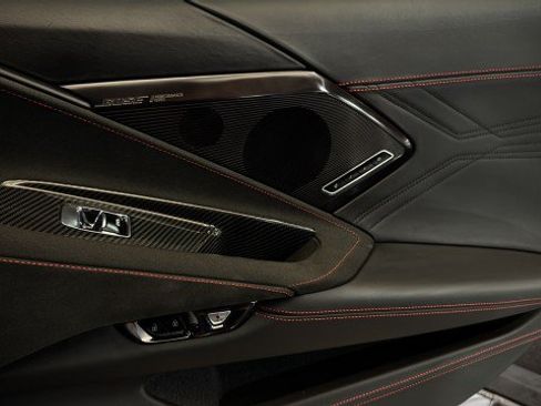 Used 2024 Chevrolet Corvette Z06 w/ Z07 Performance Package RWD image 15