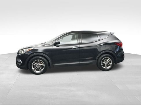 Used 2017 Hyundai Santa Fe Sport image 2