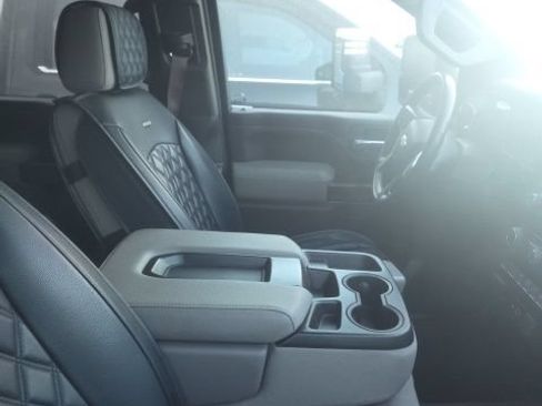 Used 2023 Chevrolet Silverado 3500 LT w/ Convenience Package AWD/4WD image 6
