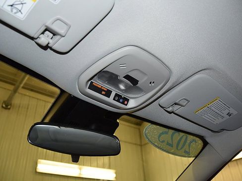 New 2025 Chevrolet Trax ACTIV w/ Driver Confidence Package image 26