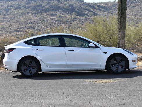Used 2021 Tesla Model 3 Long Range AWD/4WD image 8