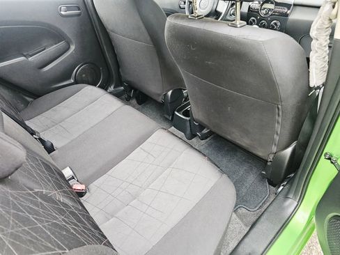 Used 2012 MAZDA MAZDA2 Sport image 12