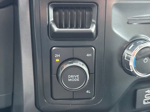 Used 2025 Ford F150 XLT w/ Equipment Group 301A Standard AWD/4WD image 19