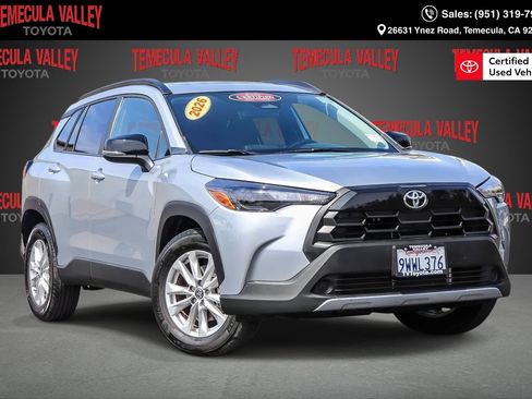 Certified 2026 Toyota Corolla Cross LE w/ Moonroof Package FWD image 1