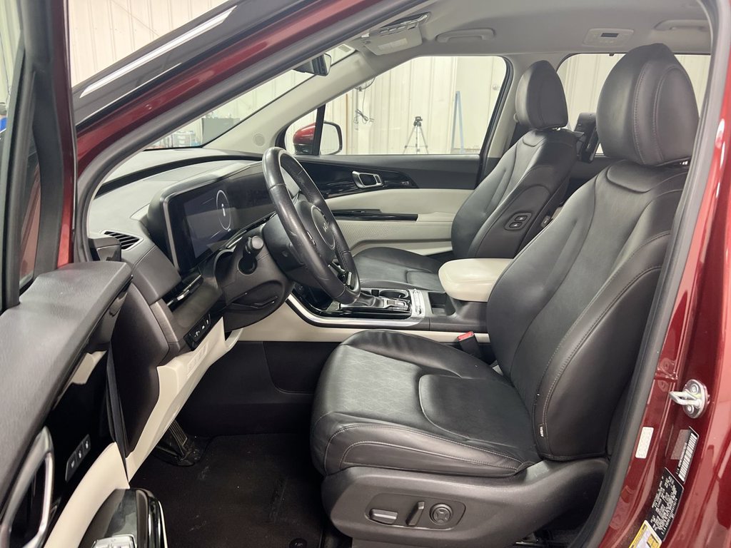 Used 2024 Kia Carnival SX FWD image 19