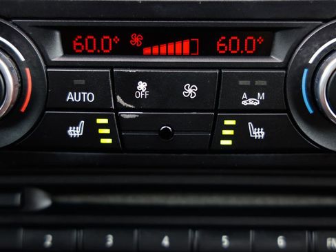 Used 2013 BMW 328i Convertible image 31