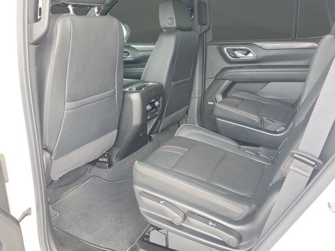 Used 2022 Chevrolet Tahoe RST w/ Luxury Package AWD/4WD image 20