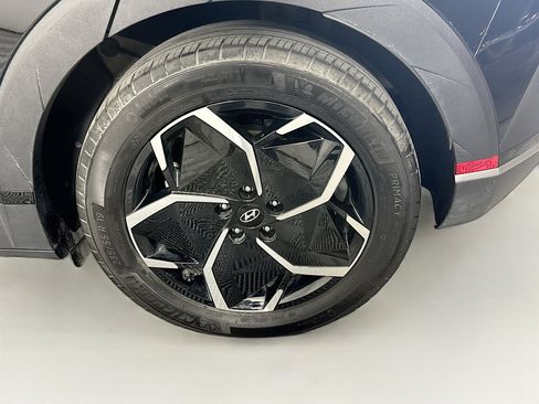 Used 2024 Hyundai Ioniq 5 SEL image 11