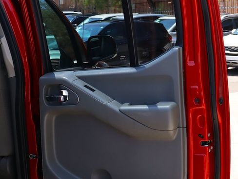 Used 2018 Nissan Frontier SV RWD image 26