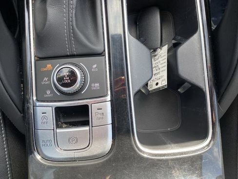 Used 2022 Kia Telluride EX w/ EX Premium Package image 25