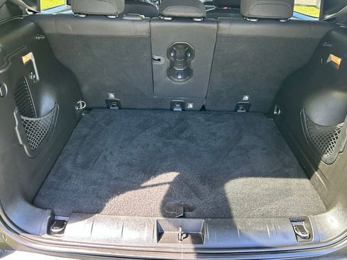 Used 2017 Jeep Renegade Trailhawk AWD/4WD image 13