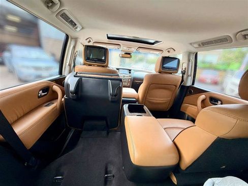 Used 2017 INFINITI QX80 Signature Edition w/ All Season Package AWD/4WD image 28