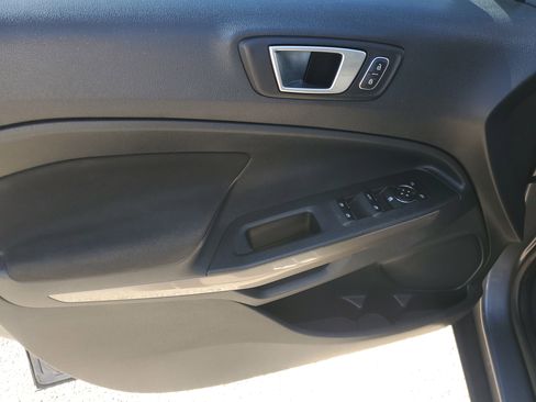 Used 2018 Ford EcoSport SE image 14