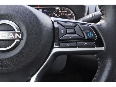 Used 2024 Nissan Altima 2.5 SL FWD image 18