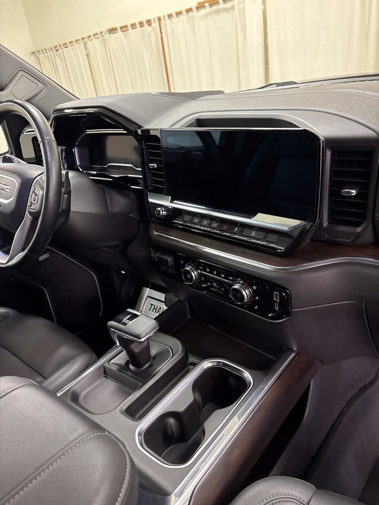 Used 2023 GMC Sierra 1500 SLT w/ SLT Premium Package AWD/4WD image 26