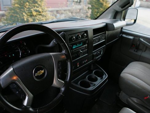 Used 2016 Chevrolet Express 3500 LT w/ LT Preferred Equipment Group image 11