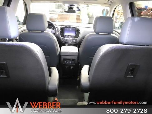 Used 2021 Chevrolet Traverse Premier image 12