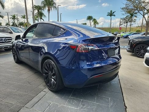 Used 2022 Tesla Model Y Performance image 7