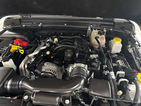 Used 2022 Jeep Gladiator Sport AWD/4WD image 67
