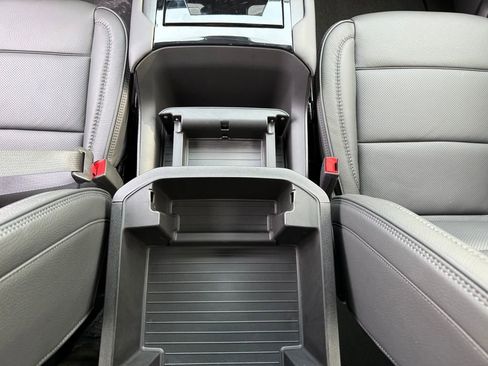 New 2026 GMC Yukon Denali w/ Denali Reserve Package image 36