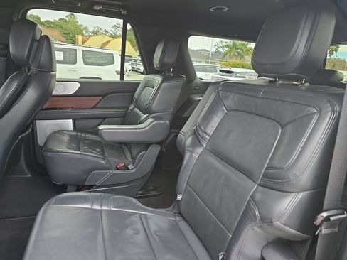 Used 2023 Lincoln Navigator L Reserve image 13