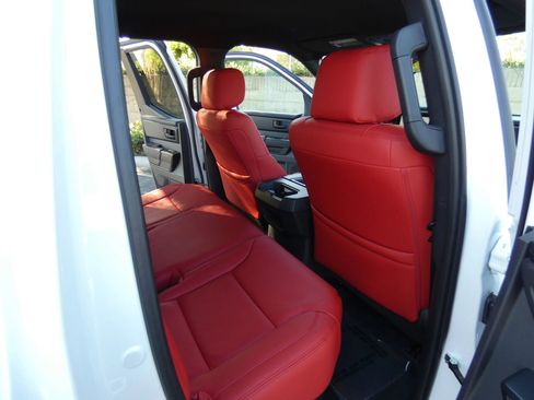 Used 2025 Toyota Tundra SR image 24