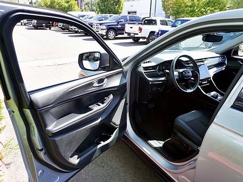 Certified 2023 Jeep Grand Cherokee L Laredo RWD image 37