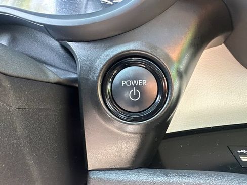 Used 2025 Toyota Sienna XLE w/ XLE Plus Package AWD/4WD image 29