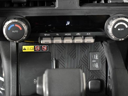 Used 2024 Toyota Tacoma SR5 w/ SR5 Upgrade Package image 35