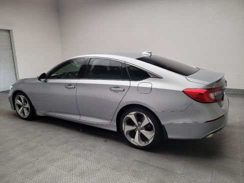 Used 2018 Honda Accord Touring image 3