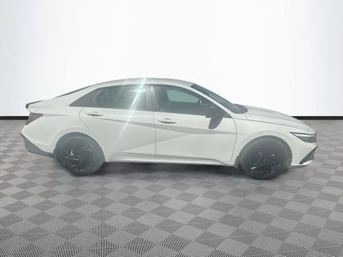 Used 2026 Hyundai Elantra Sport FWD image 8