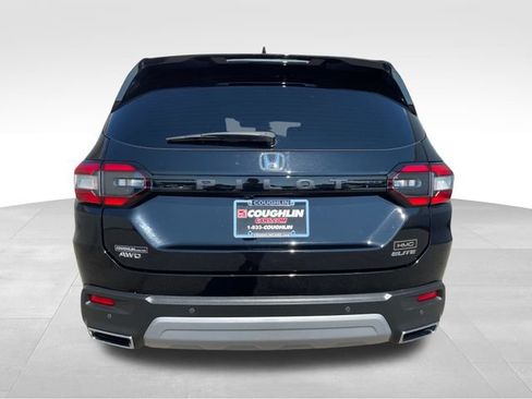 Used 2024 Honda Pilot Elite image 4
