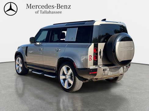 Used 2023 Land Rover Defender 110 S AWD/4WD image 7