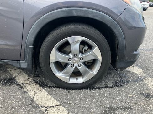 Used 2017 Honda HR-V LX image 22