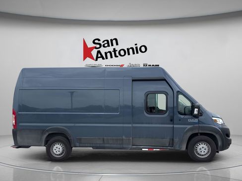 Used 2024 RAM ProMaster 3500 FWD image 9