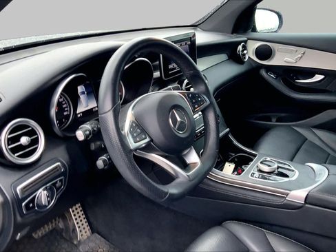 Certified 2019 Mercedes-Benz GLC 300 image 17