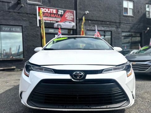 Used 2024 Toyota Corolla LE FWD image 2