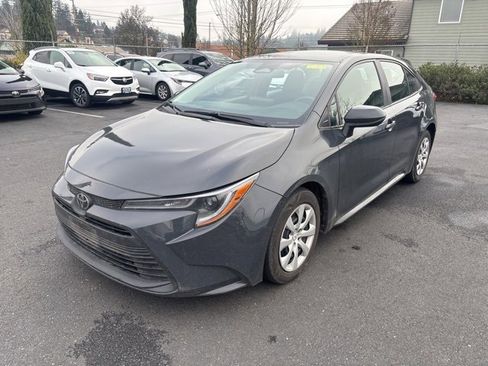 Used 2023 Toyota Corolla LE image 4
