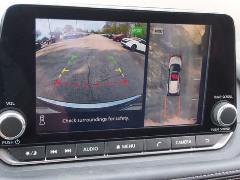 Used 2023 Nissan Rogue SL image 28