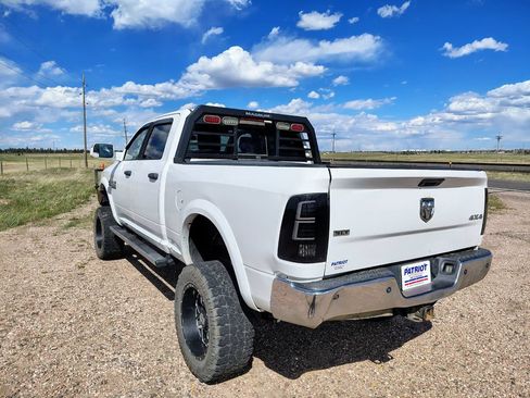 Used 2016 RAM 2500 SLT w/ SLT Plus D←cor Group AWD/4WD image 3