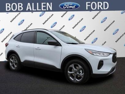 New 2025 Ford Escape ST-Line w/ Cold Weather Package