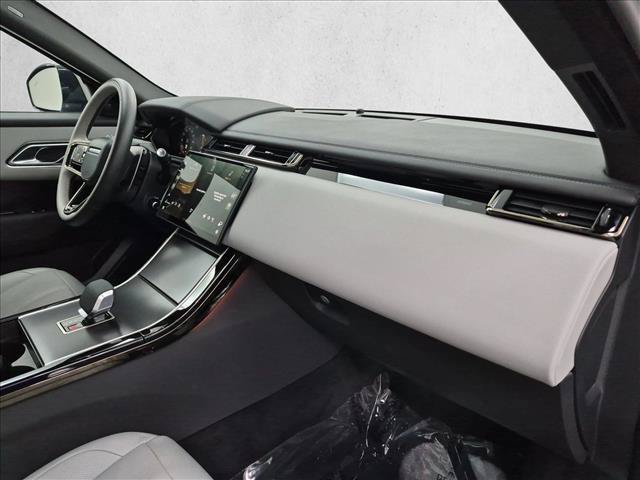 Certified 2026 Land Rover Range Rover Velar Dynamic SE AWD/4WD image 26