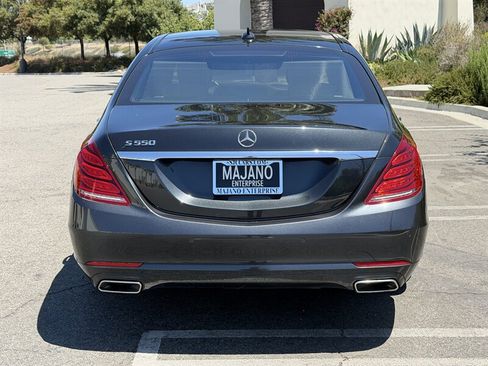 Used 2017 Mercedes-Benz S 550 Sedan image 7